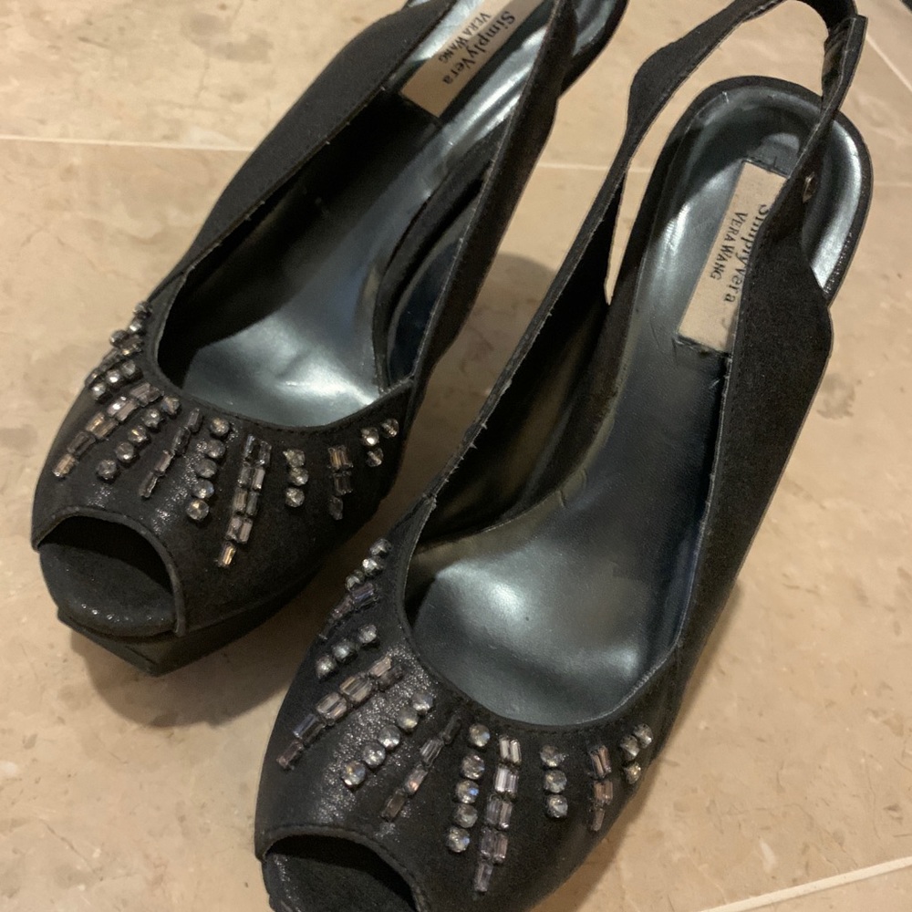 Vera Wang bling and black high heels size 7.5